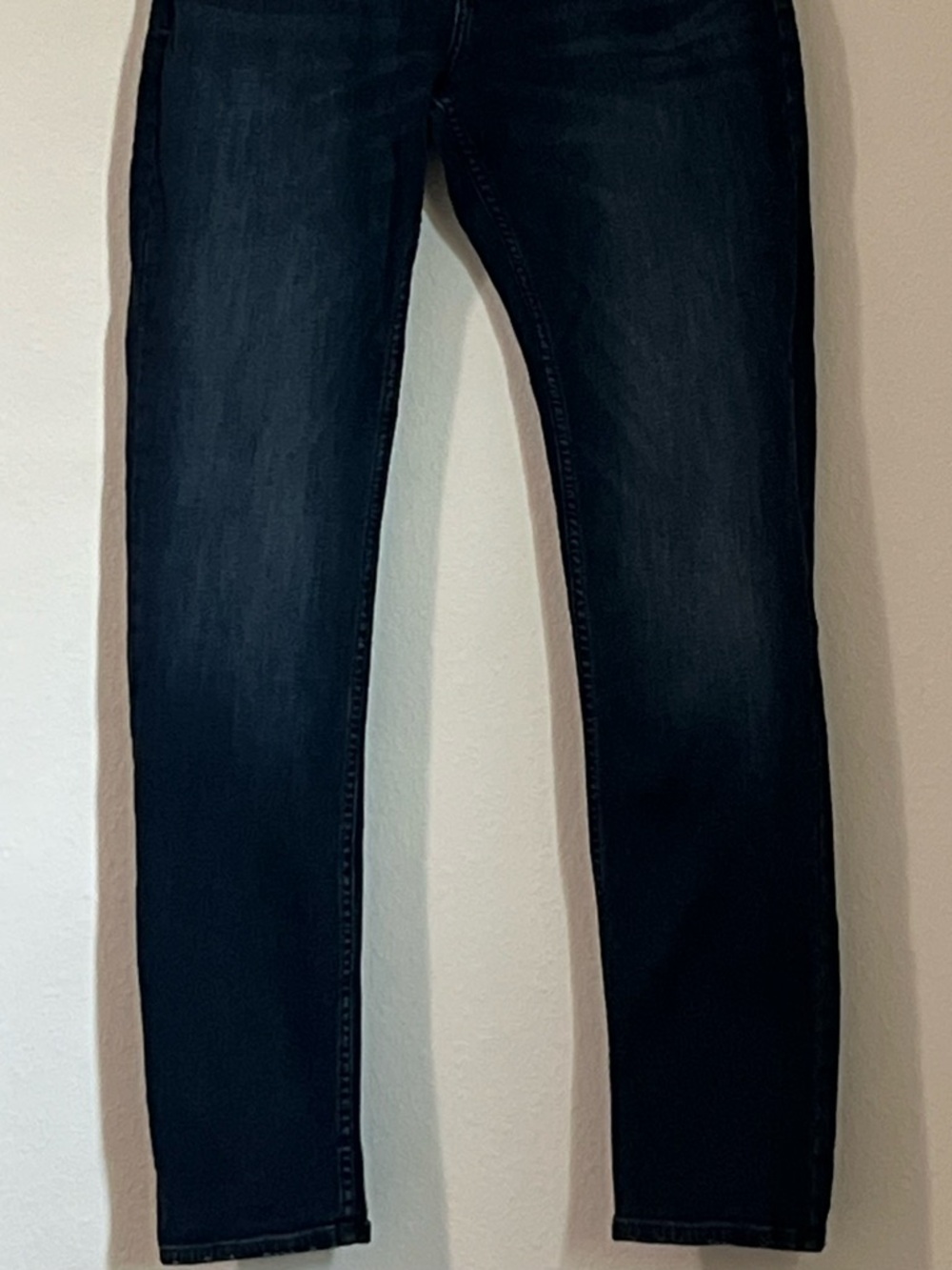 Calvin Klein Men’s Dark Wash‎ Slim Straight Jeans, Size 30 - Picture 3 of 11